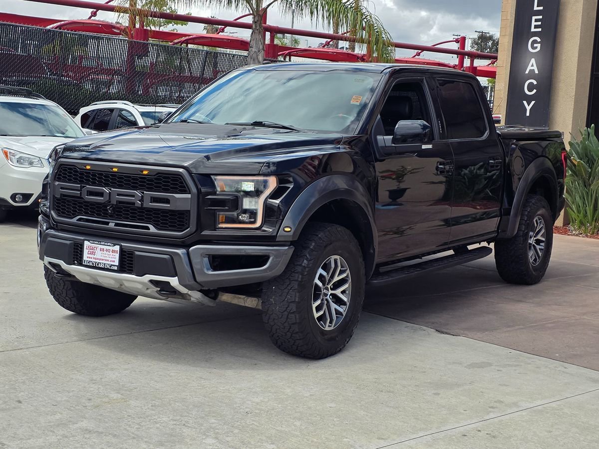 Used 2017 Ford F150 Raptor w/ Equipment Group 802A Luxury AWD/4WD image 5