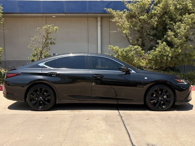 Used 2024 Lexus ES 300h F Sport w/ Accessory Package (Z1) FWD image 3