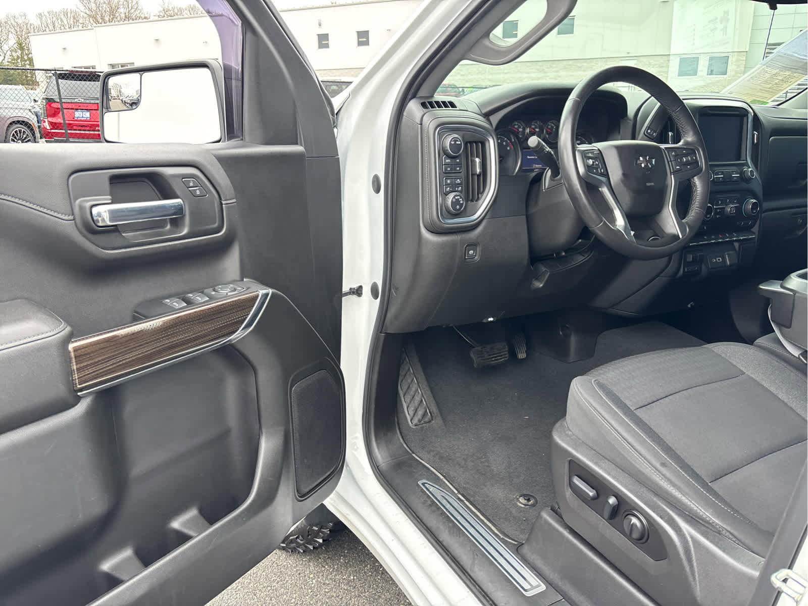 Certified 2022 Chevrolet Silverado 1500 RST AWD/4WD image 8