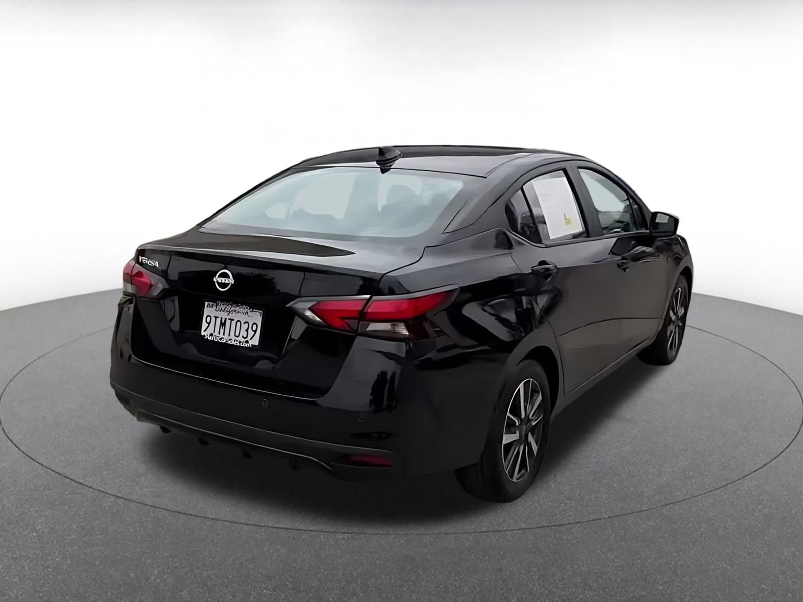 Used 2025 Nissan Versa SV FWD image 14