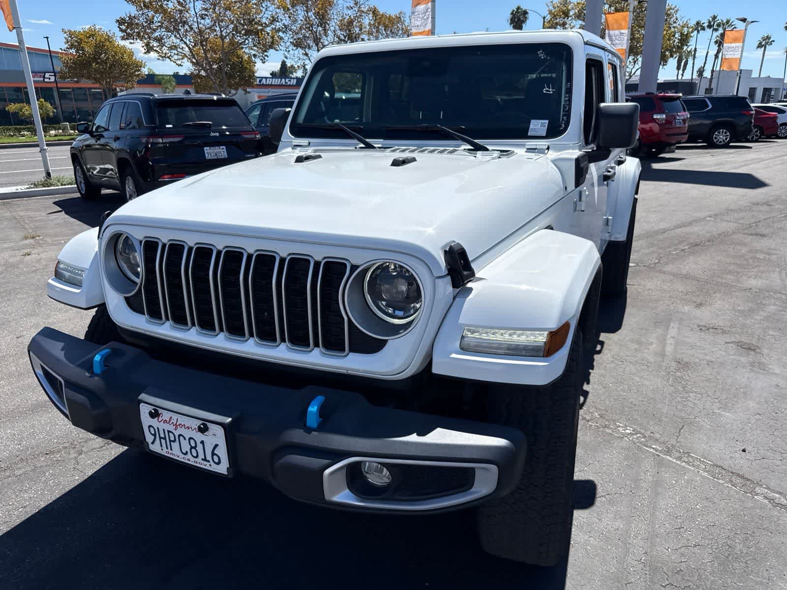 Used 2024 Jeep Wrangler Unlimited Sahara AWD/4WD image 2