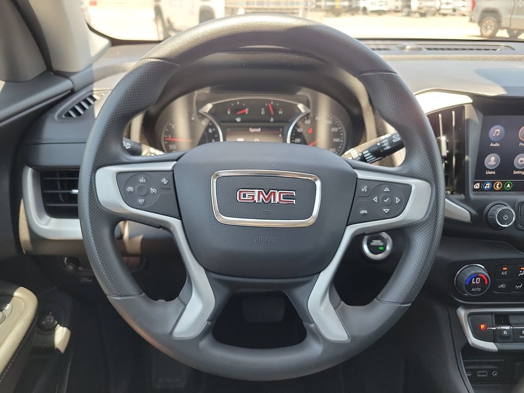 Used 2024 GMC Terrain SLE w/ Driver Convenience Package FWD image 23