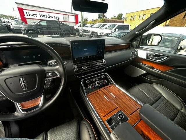 Used 2023 Lincoln Navigator L Black Label image 31