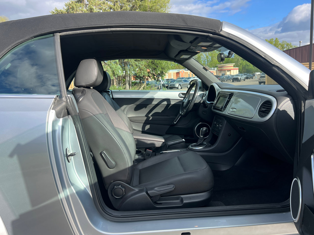 Used 2015 Volkswagen Beetle 1.8T image 29