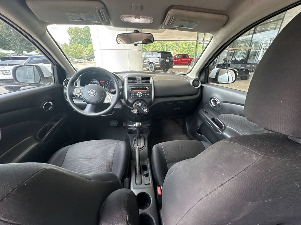 Used 2013 Nissan Versa FWD image 18