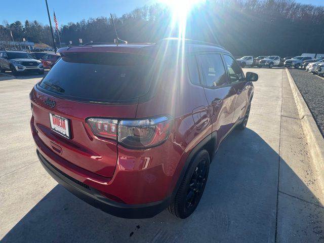 New 2026 Jeep Compass Latitude AWD/4WD image 3