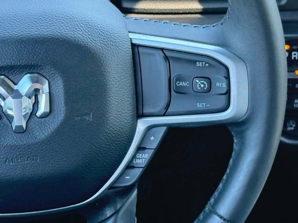 Used 2023 RAM 1500 Big Horn AWD/4WD image 29