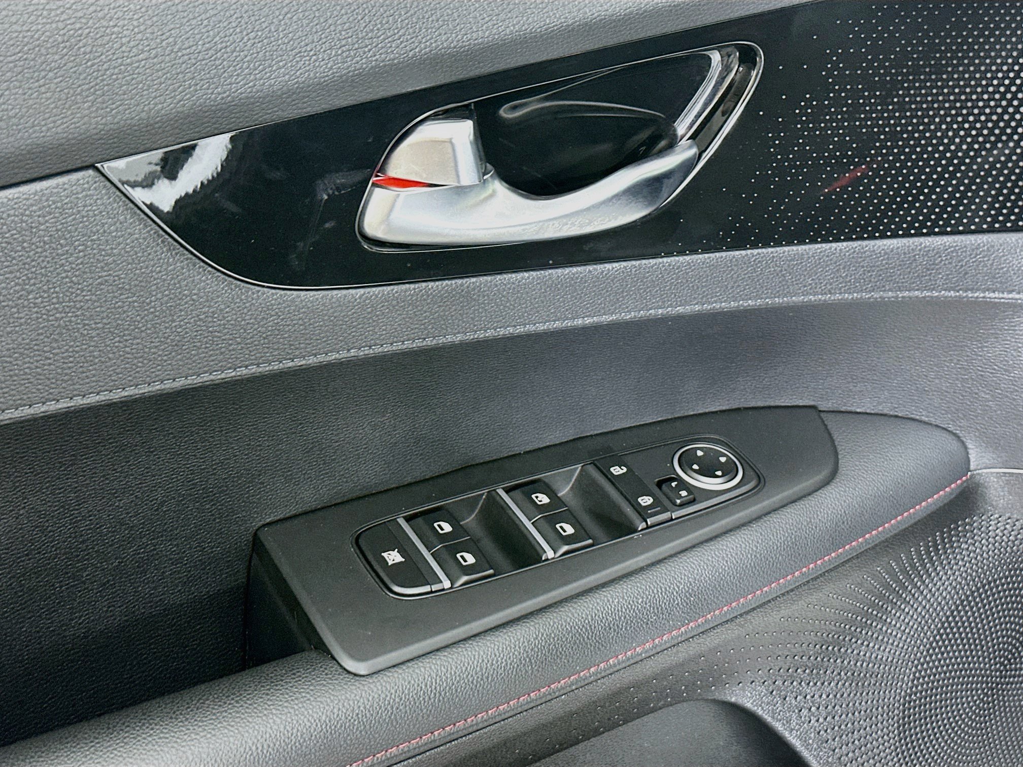 Used 2024 Kia Forte GT FWD image 15