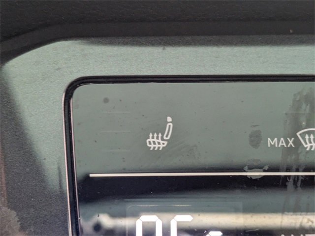 Used 2022 Volkswagen Tiguan SE R-Line image 25