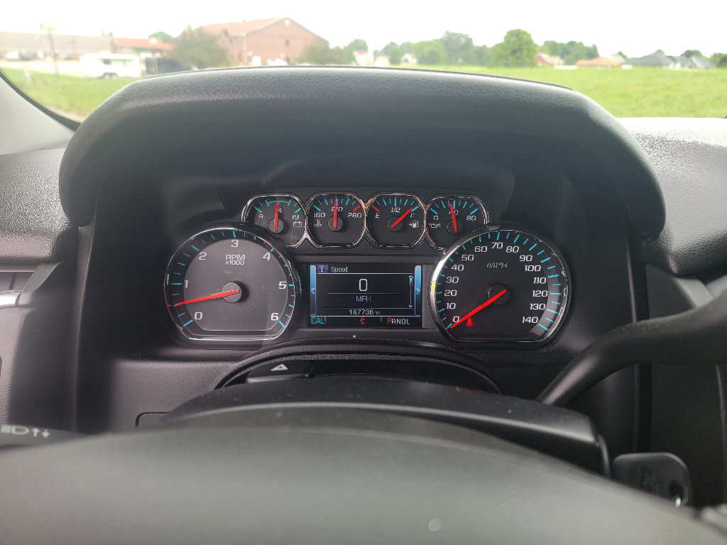 Used 2017 Chevrolet Suburban LT AWD/4WD image 13
