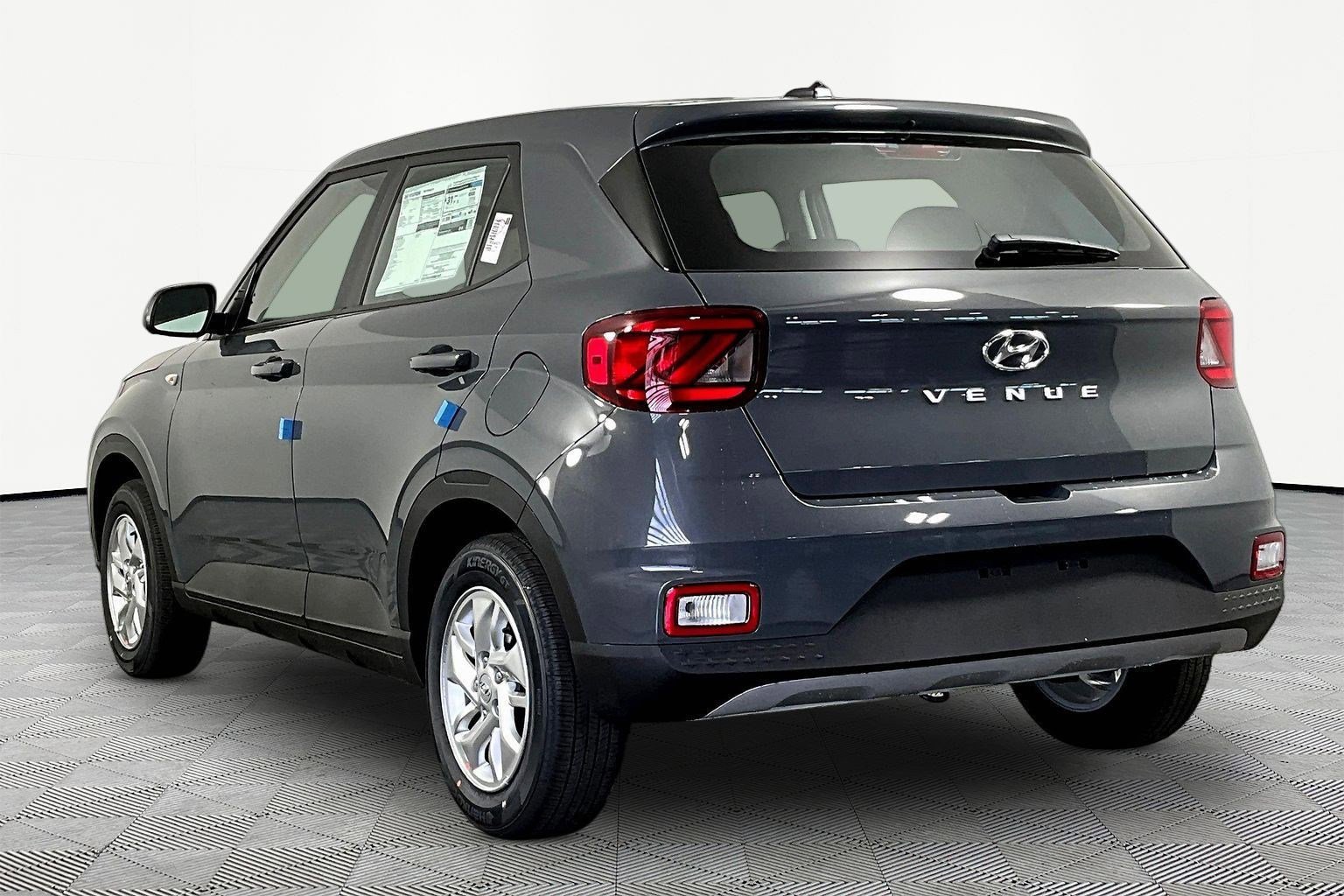 New 2026 Hyundai Venue SE FWD image 4