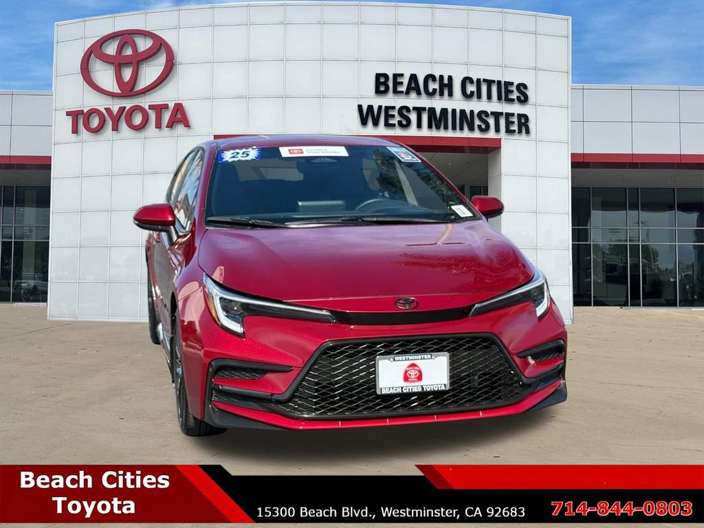 Certified 2025 Toyota Corolla SE image 3