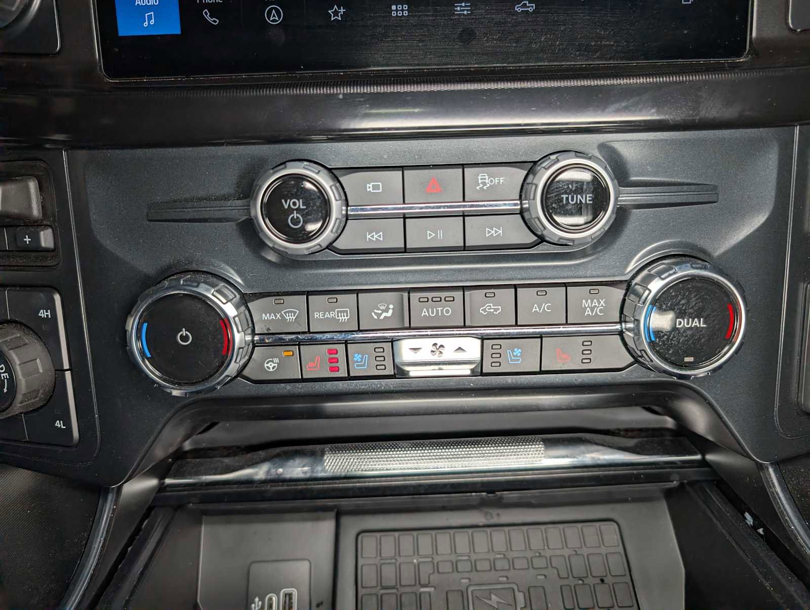 Used 2025 Ford F150 Raptor w/ Equipment Group 803A Raptor R image 37