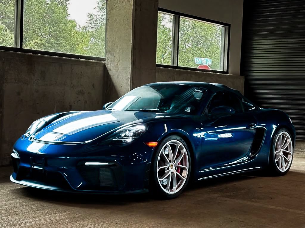 Used 2022 Porsche 718 Boxster Spyder RWD image 32