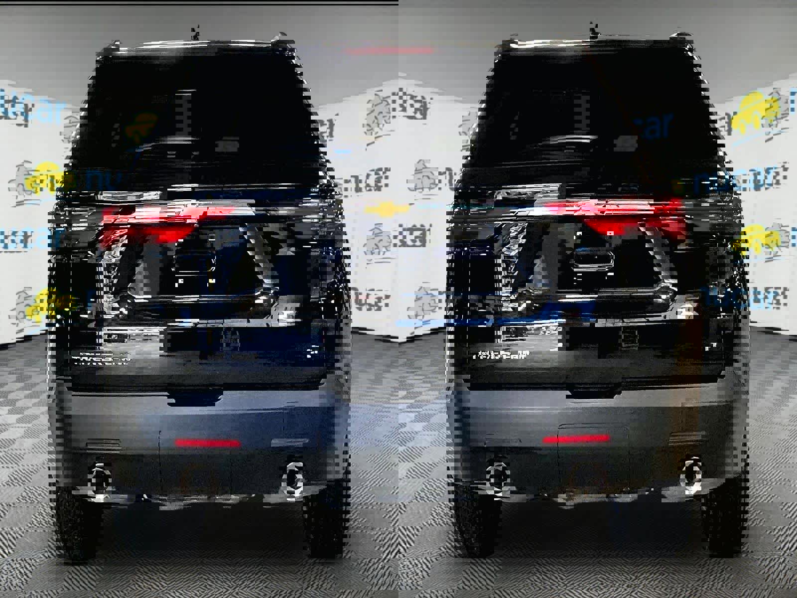 Used 2023 Chevrolet Traverse LT image 5