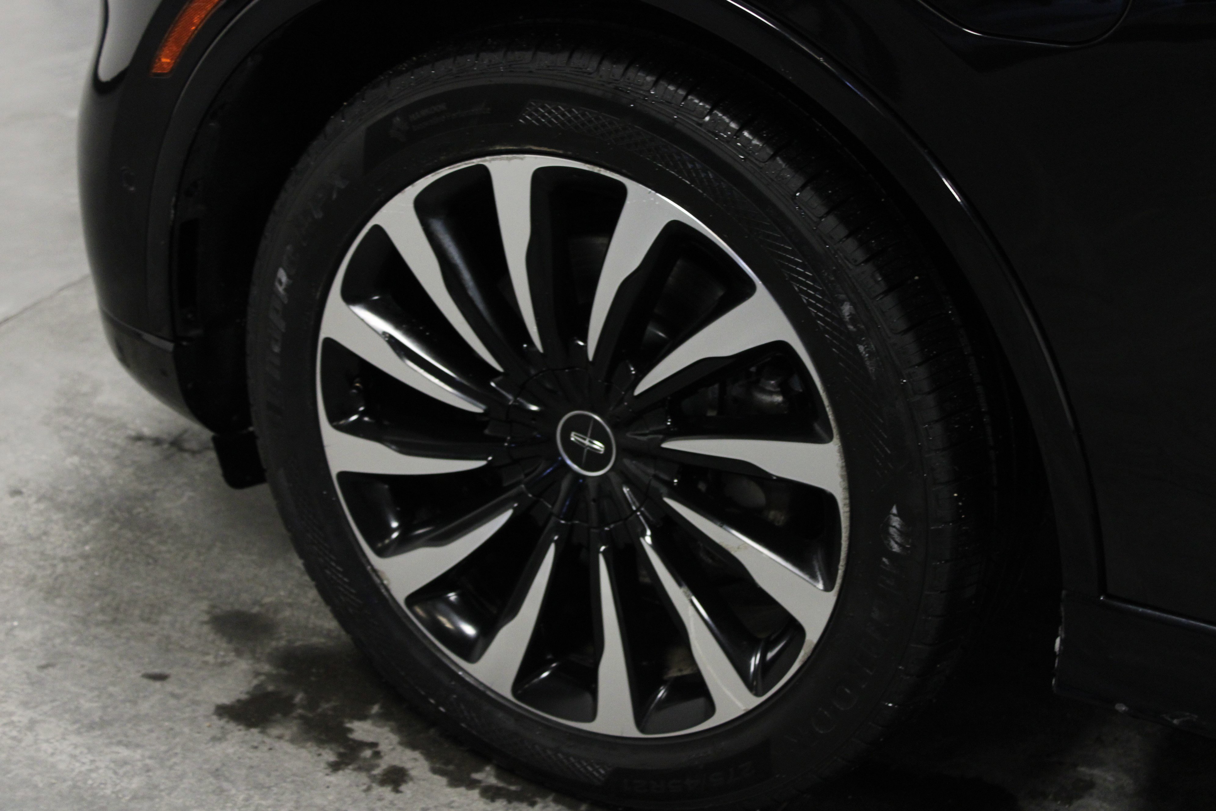 Used 2020 Lincoln Aviator Black Label Grand Touring w/ Class IV Trailer Tow Package image 10