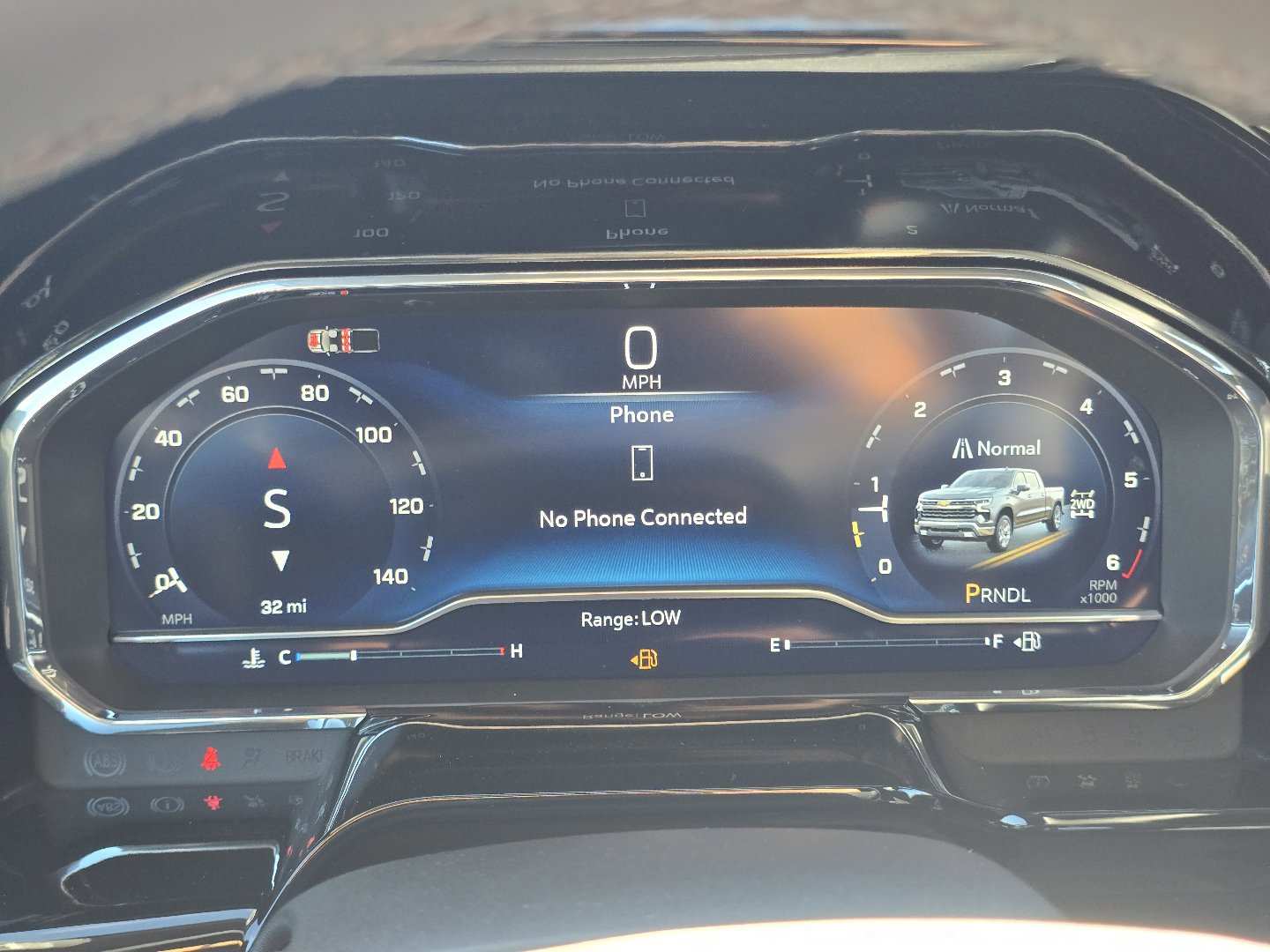 New 2025 Chevrolet Silverado 1500 LT image 15