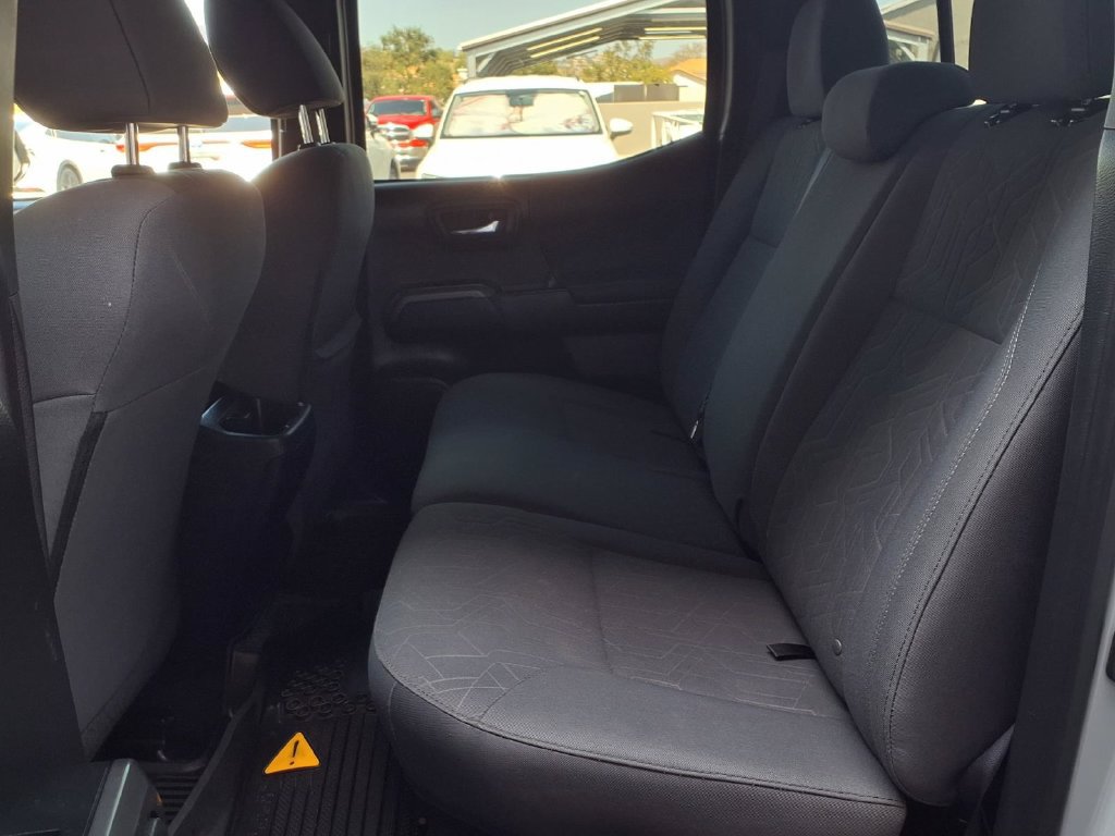 Used 2019 Toyota Tacoma TRD Off-Road w/ Exterior Package AWD/4WD image 21