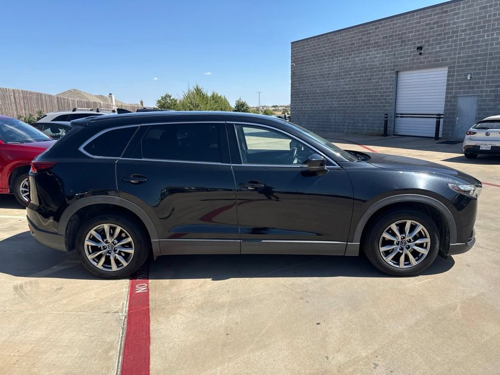 Used 2018 MAZDA CX-9 Touring w/ Touring Premium Package FWD image 4