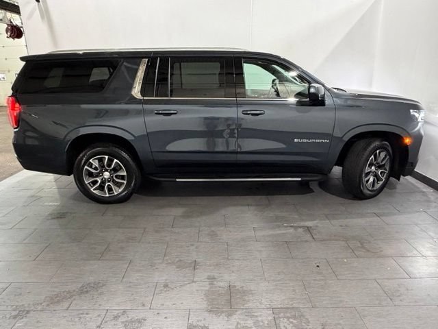 Used 2021 Chevrolet Suburban LT AWD/4WD image 6