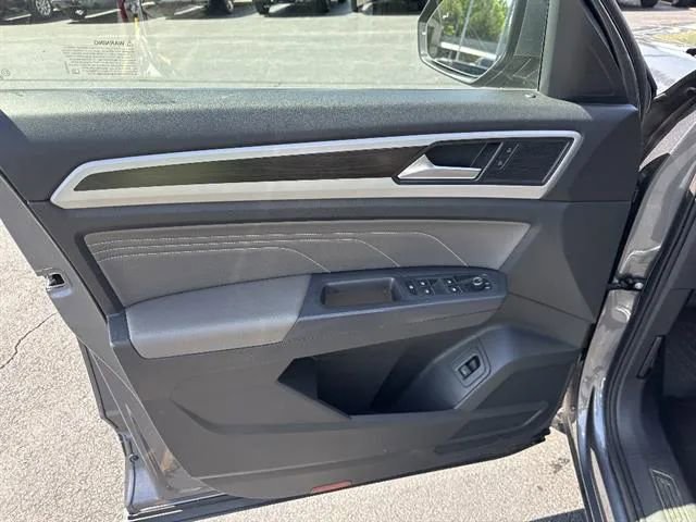 Used 2021 Volkswagen Atlas SE FWD image 7