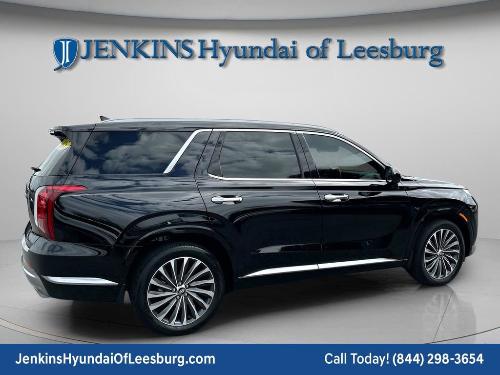 Used 2025 Hyundai Palisade Calligraphy image 4