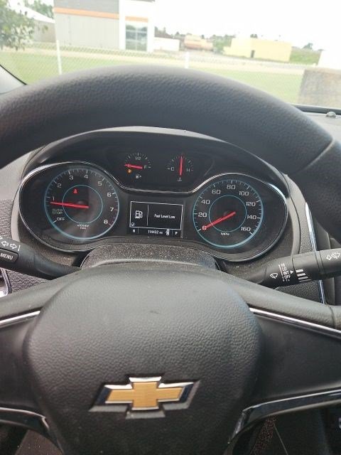 Used 2018 Chevrolet Cruze LS FWD image 10