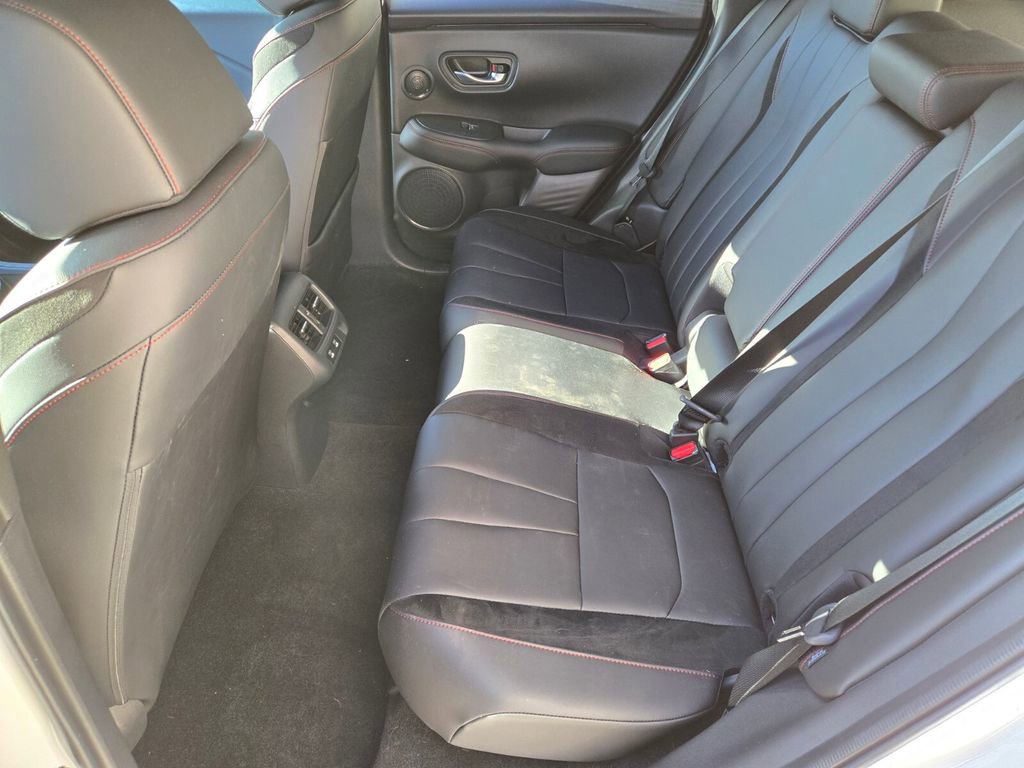 Used 2025 Acura ADX A-Spec image 11