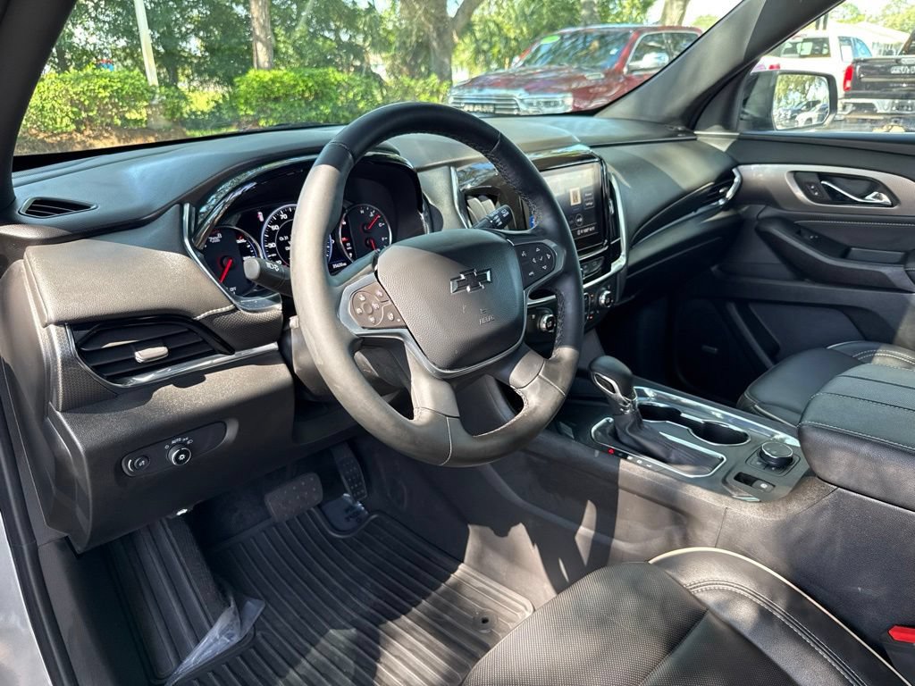 Used 2023 Chevrolet Traverse Premier w/ Redline Edition FWD image 21