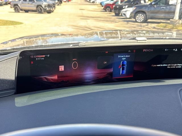 Used 2025 Lincoln Navigator Reserve image 13