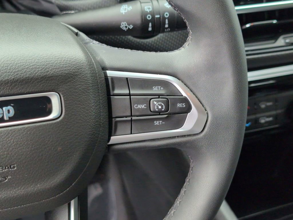 Certified 2022 Jeep Compass Altitude image 18