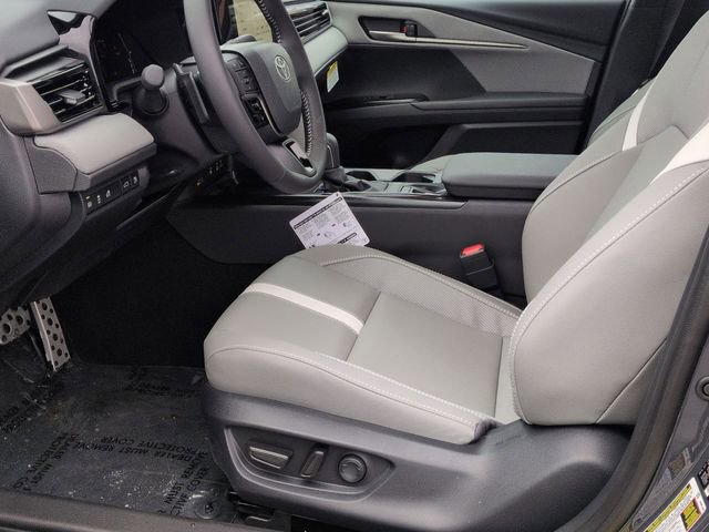 Certified 2026 Toyota Camry SE w/ Convenience Package image 13