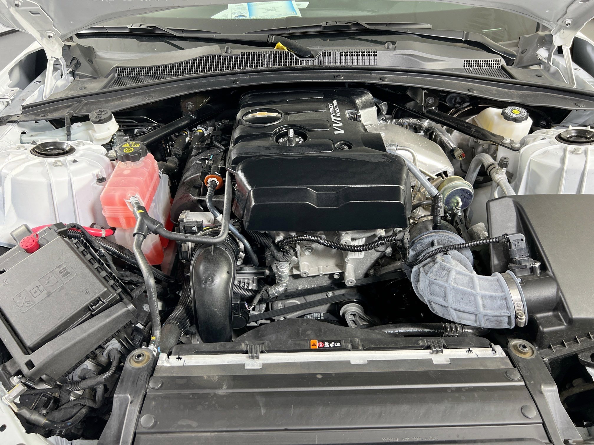 Used 2023 Chevrolet Camaro LT image 27