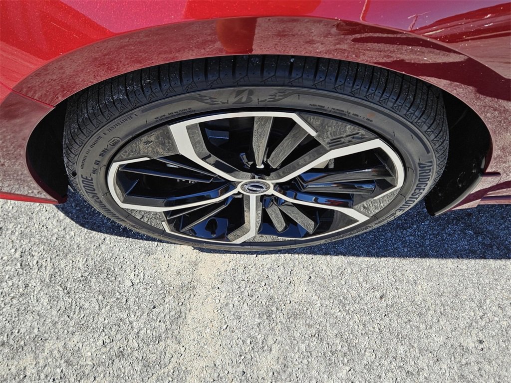 New 2025 Nissan Altima 2.5 SR image 16