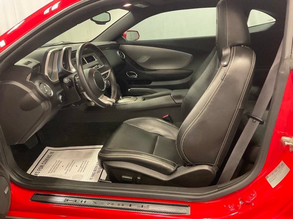 Used 2011 Chevrolet Camaro SS w/ RS Package RWD image 4