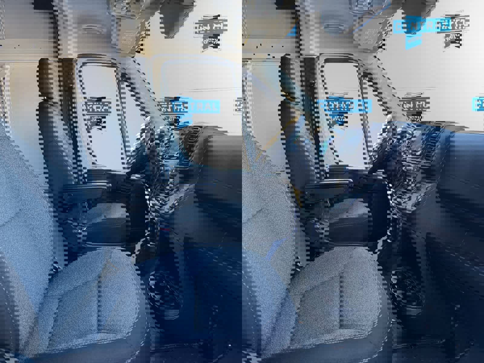 Used 2025 RAM ProMaster 2500 w/ Storage Group image 16