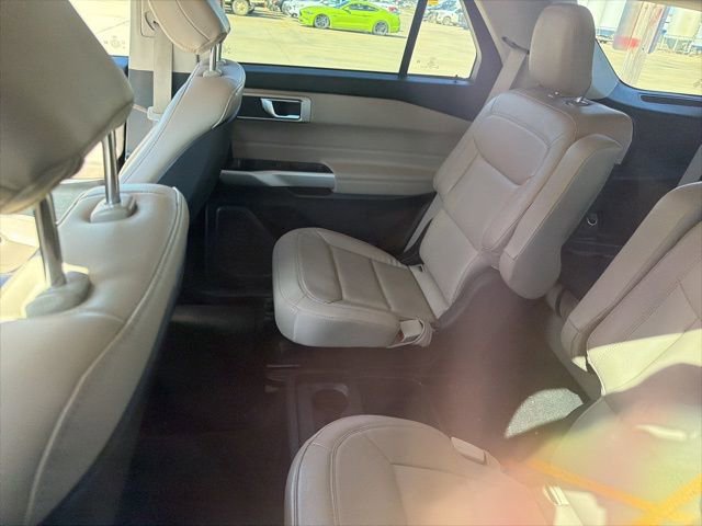 Used 2020 Ford Explorer XLT w/ Equipment Group 202A image 10