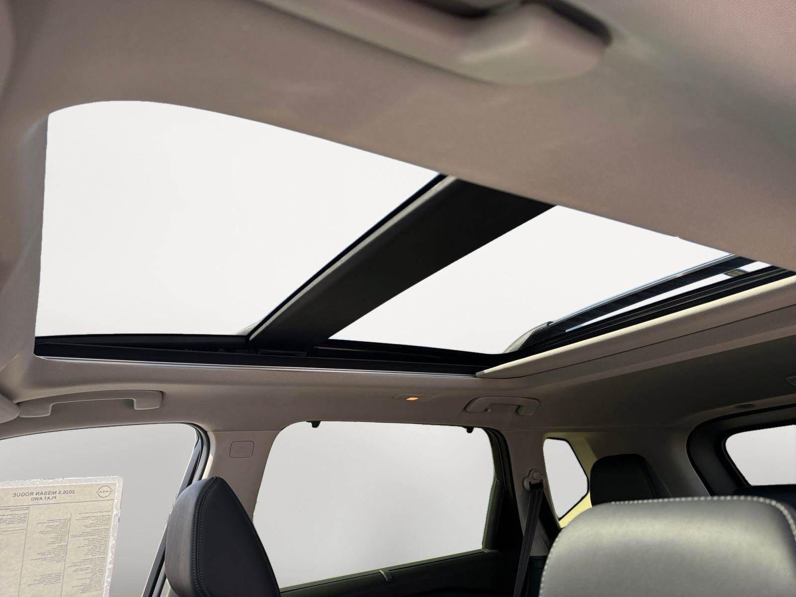 New 2026 Nissan Rogue Platinum AWD/4WD image 18