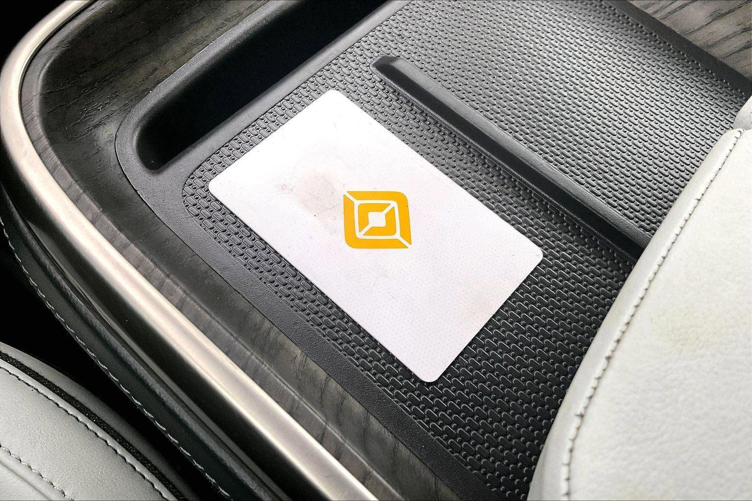 Used 2025 Rivian R1T Adventure image 10