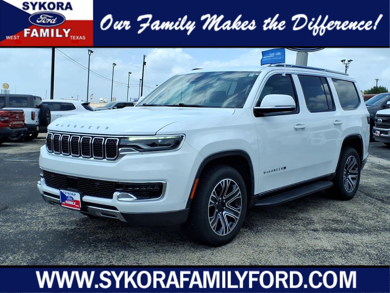 Used 2022 Jeep Wagoneer Series III AWD/4WD image 1