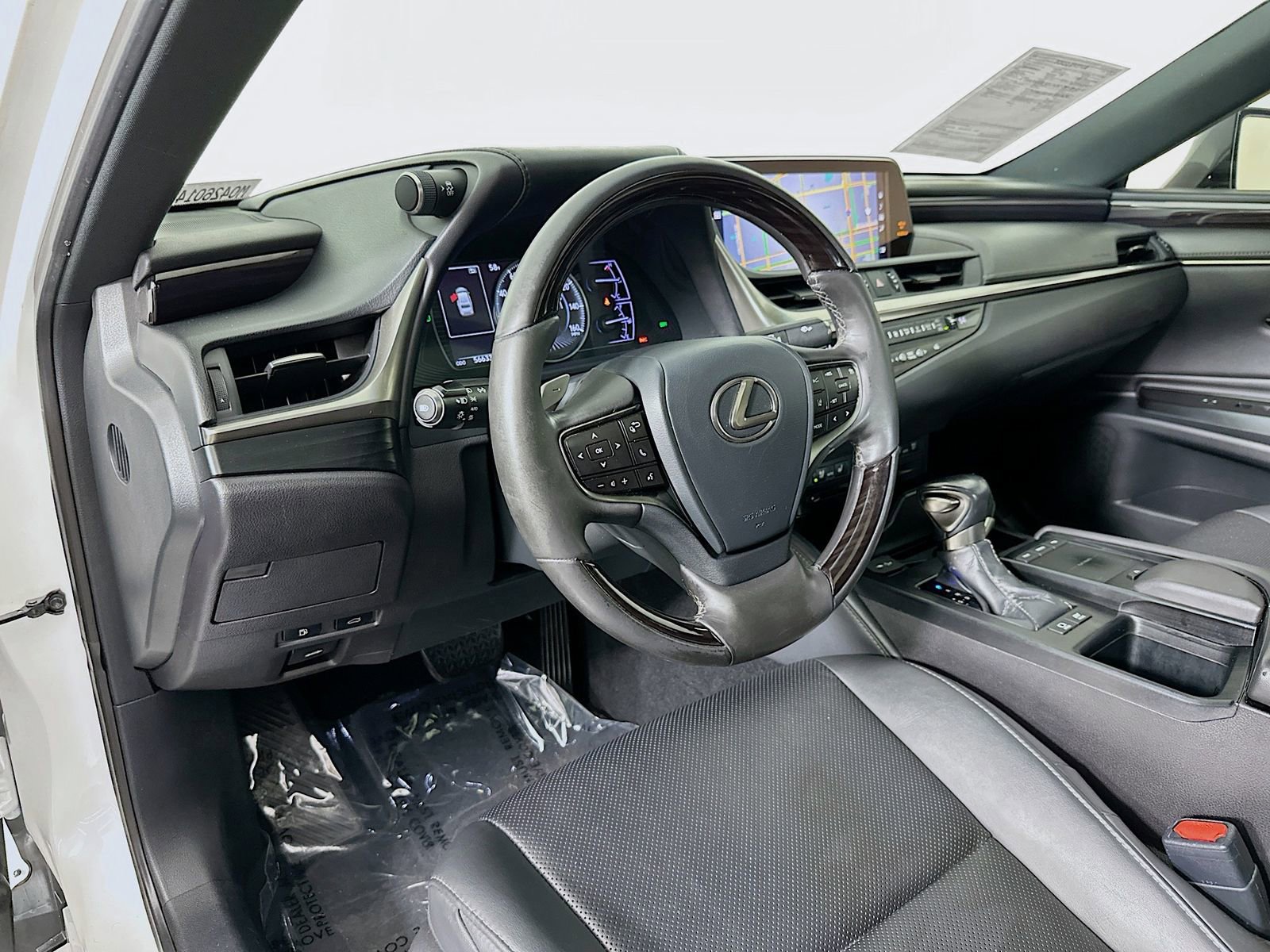 Used 2020 Lexus ES 300h w/ Premium Package FWD image 9