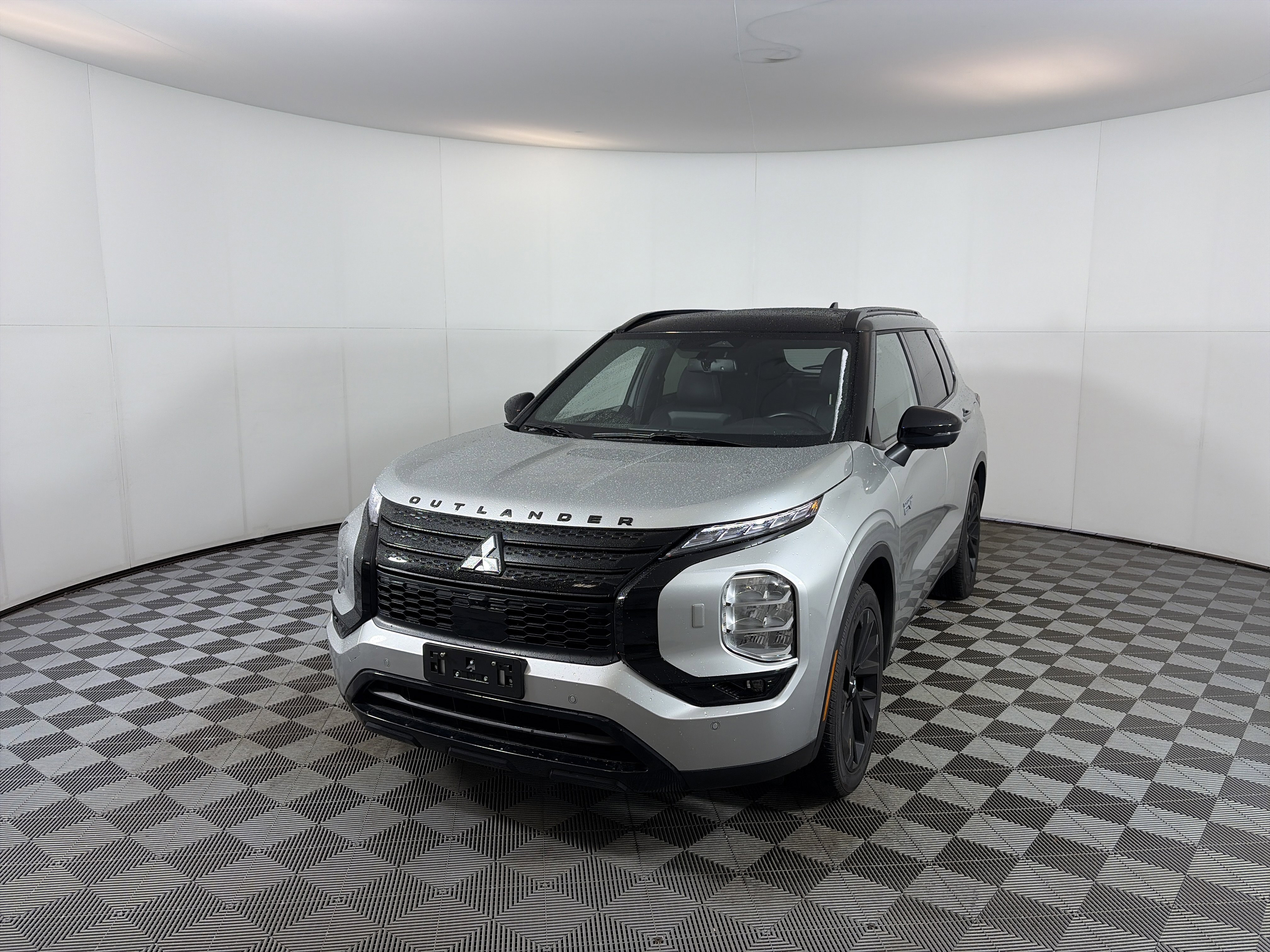 Used 2025 Mitsubishi Outlander SEL image 4