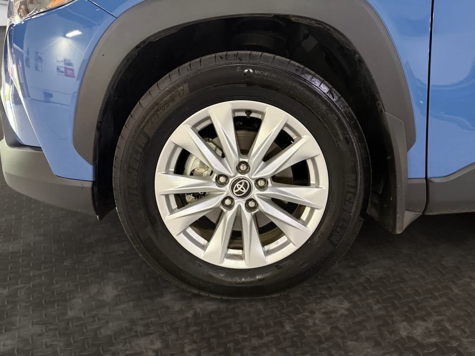 Used 2026 Toyota Corolla Cross LE FWD image 21