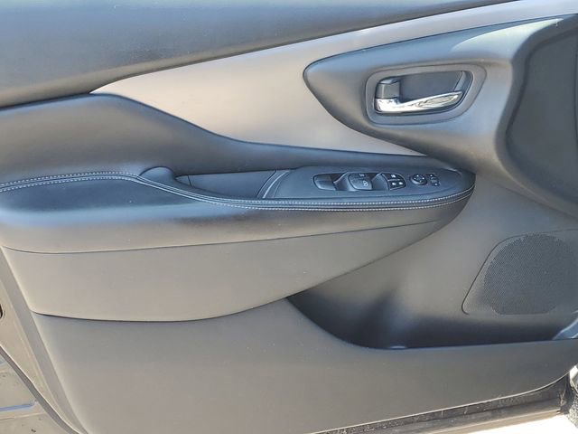 Used 2019 Nissan Murano S AWD/4WD image 19
