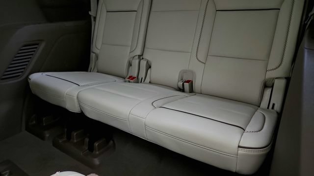 Used 2024 GMC Yukon Denali AWD/4WD image 47