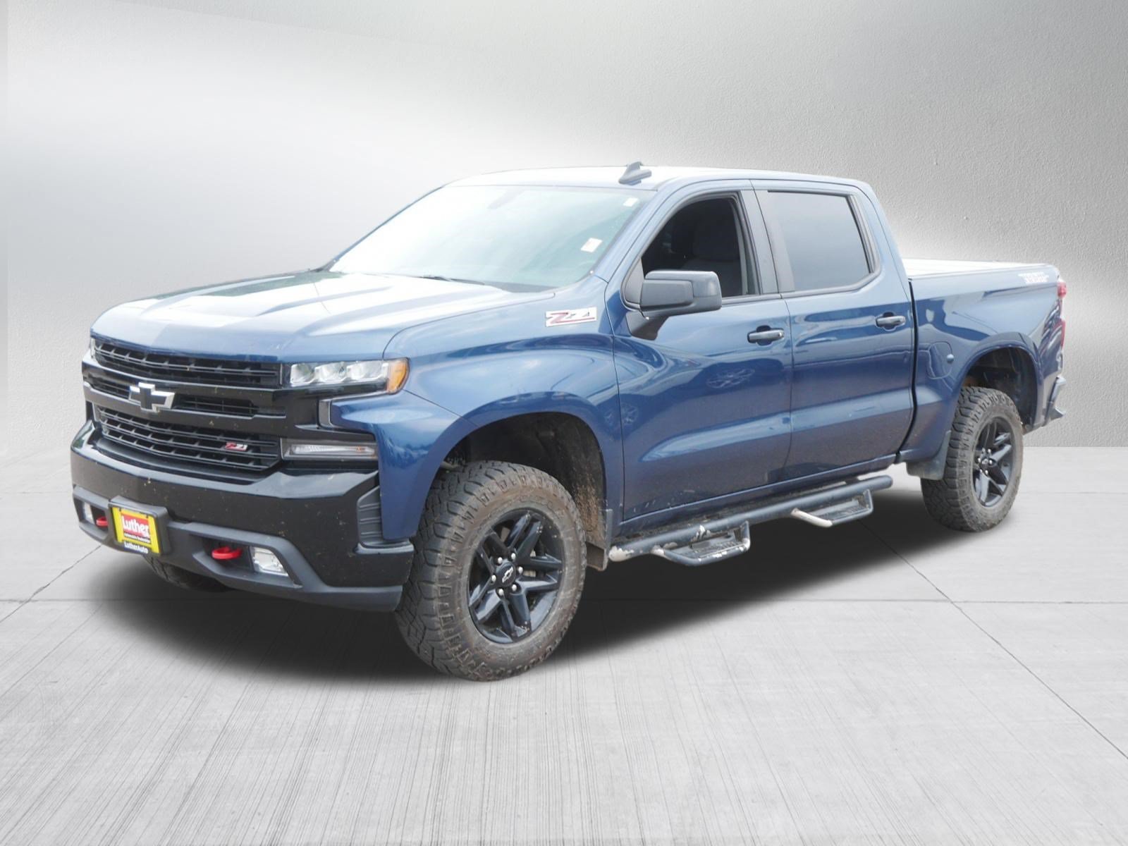 Certified 2021 Chevrolet Silverado 1500 LT Trail Boss w/ LPO, Dark Essentials Package AWD/4WD image 3