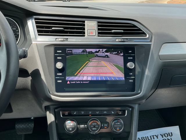 Used 2019 Volkswagen Tiguan SE w/ Panoramic Sunroof Package FWD image 19