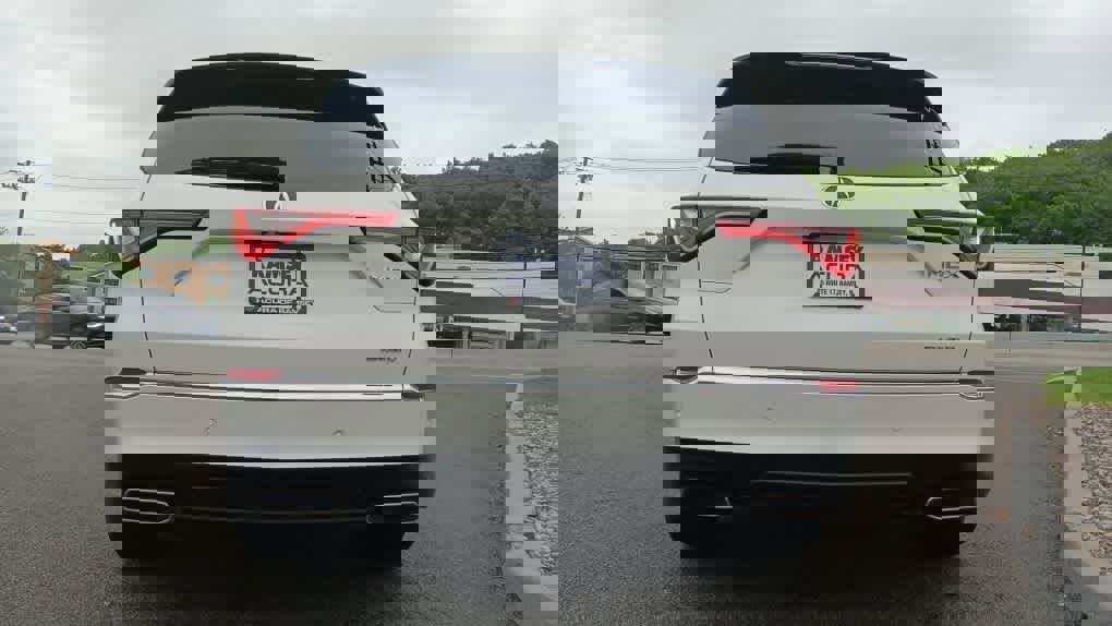 Used 2024 Acura MDX w/Technology Package image 4