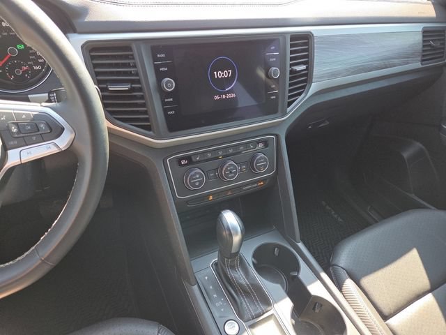Used 2021 Volkswagen Atlas Cross Sport SE FWD image 36