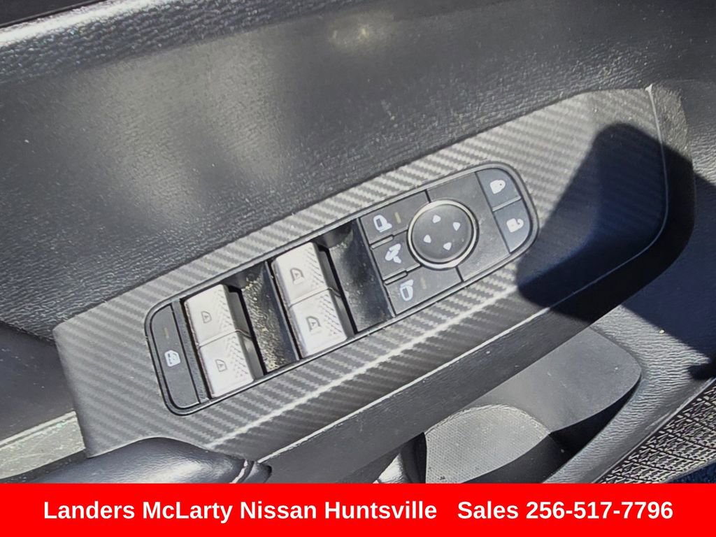 Used 2025 Mitsubishi Outlander SE FWD image 22